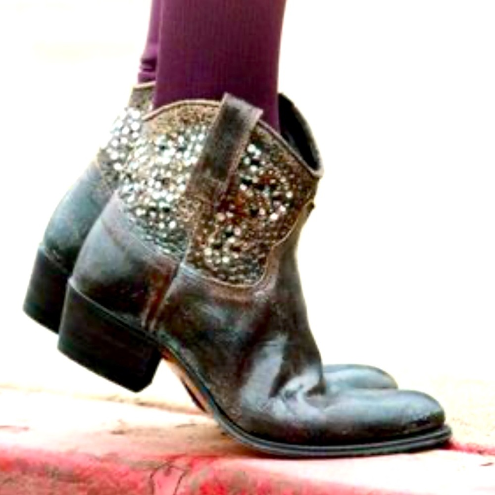 FRYE Women's Deborah Studded Ankle Boot